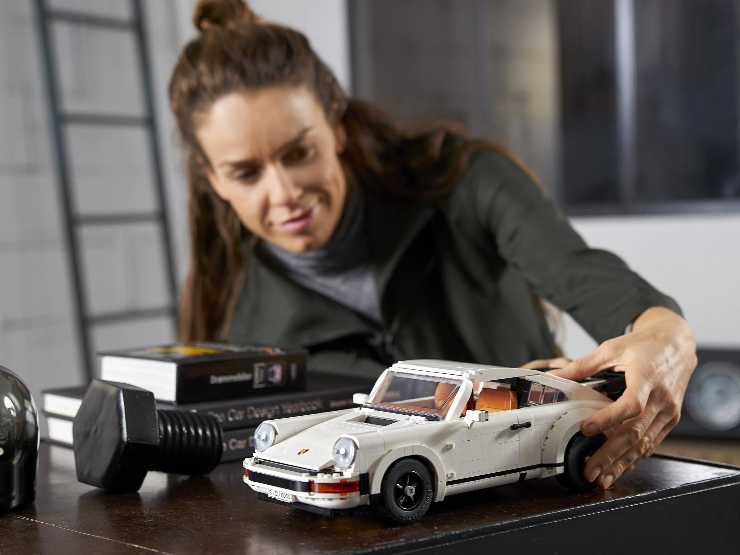 Porsche 911 - Thumbnail 4
