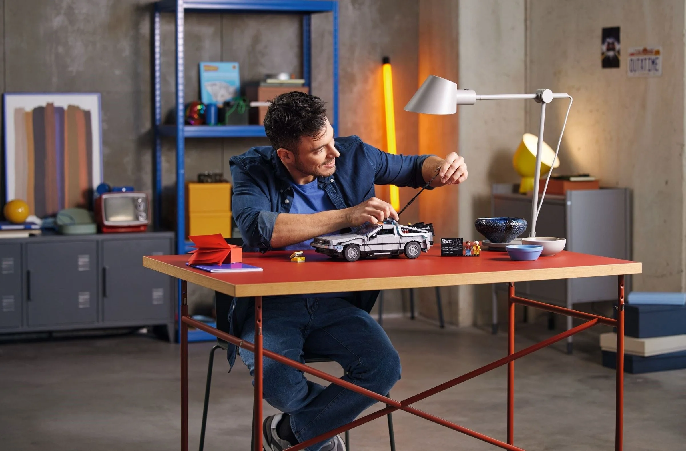 Die Zeitmaschine aus Zurück in die Zukunft - Thumbnail 3