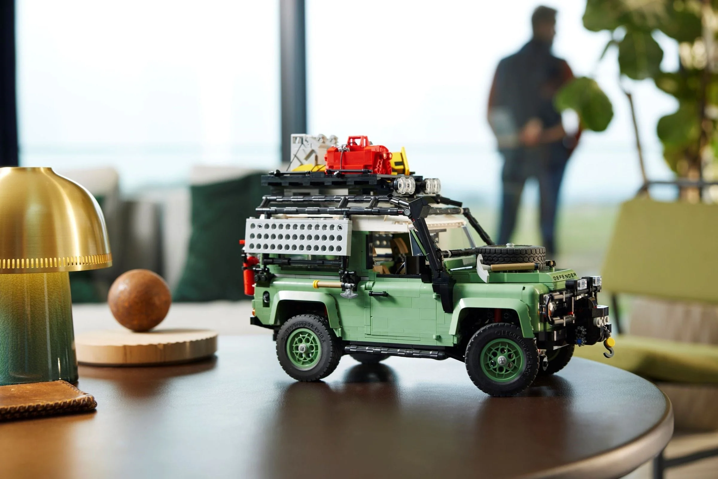 Klassischer Land Rover Defender 90 - Thumbnail 6