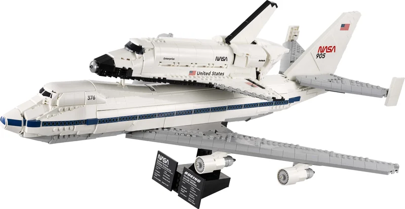 Spaceshuttle-Transport-Jumbo