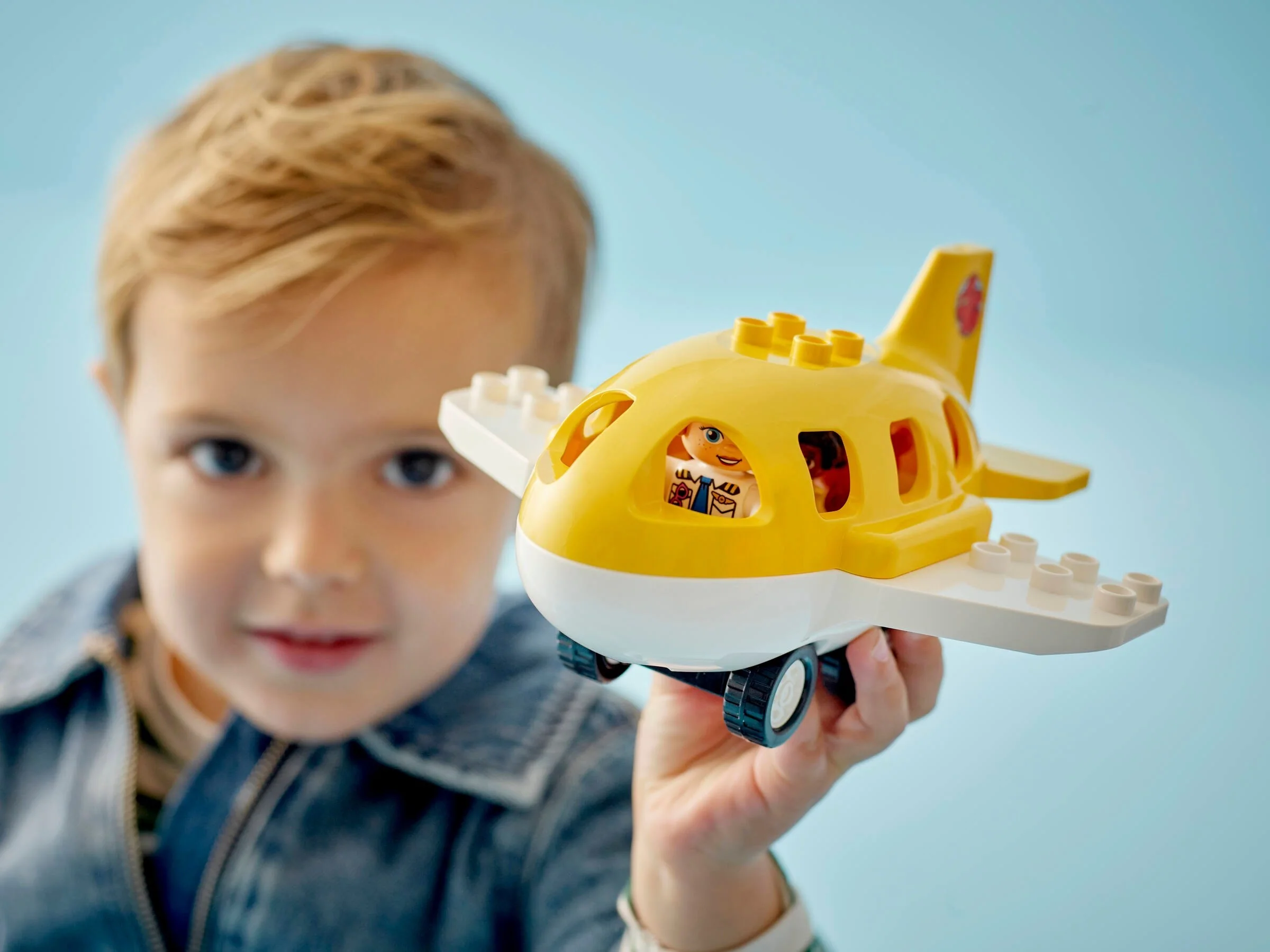 Erster Besuch im Flughafen - Thumbnail 5