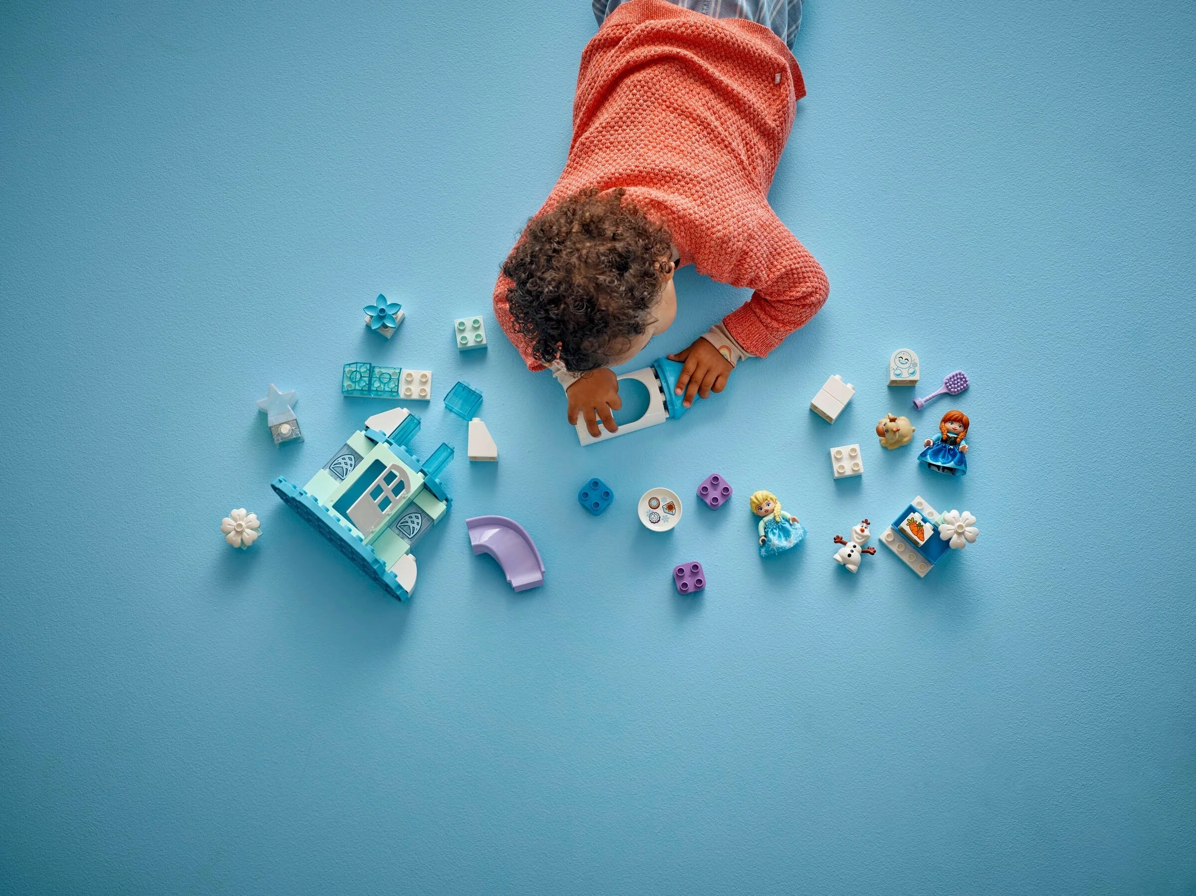 Annas und Elsas Party im Eispalast - Thumbnail 8