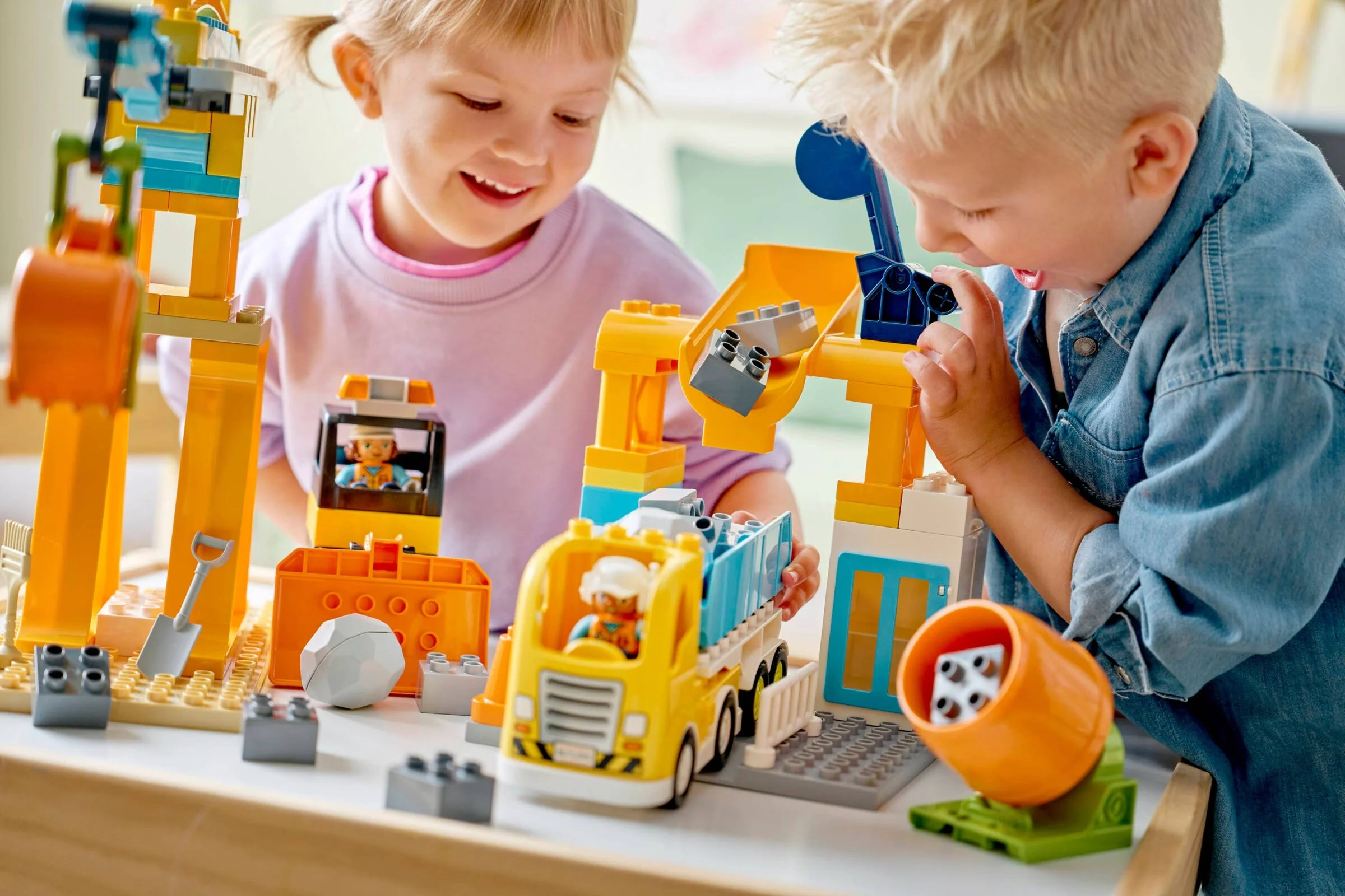 Baustelle mit Baufahrzeugen – 3-in-1-Set - Thumbnail 2