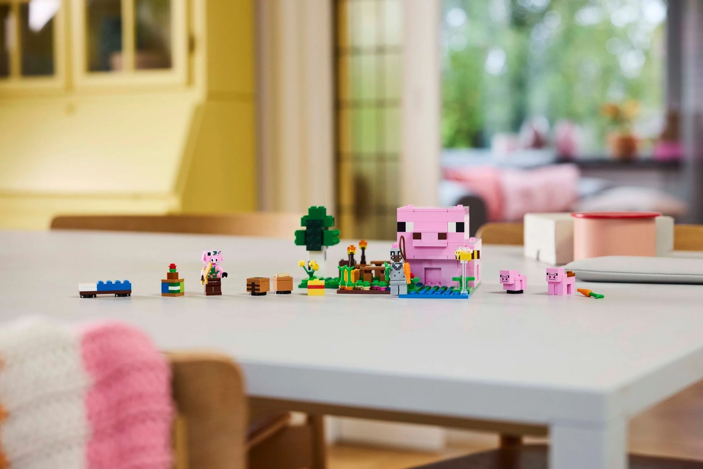 The Baby Pig House - Thumbnail 8