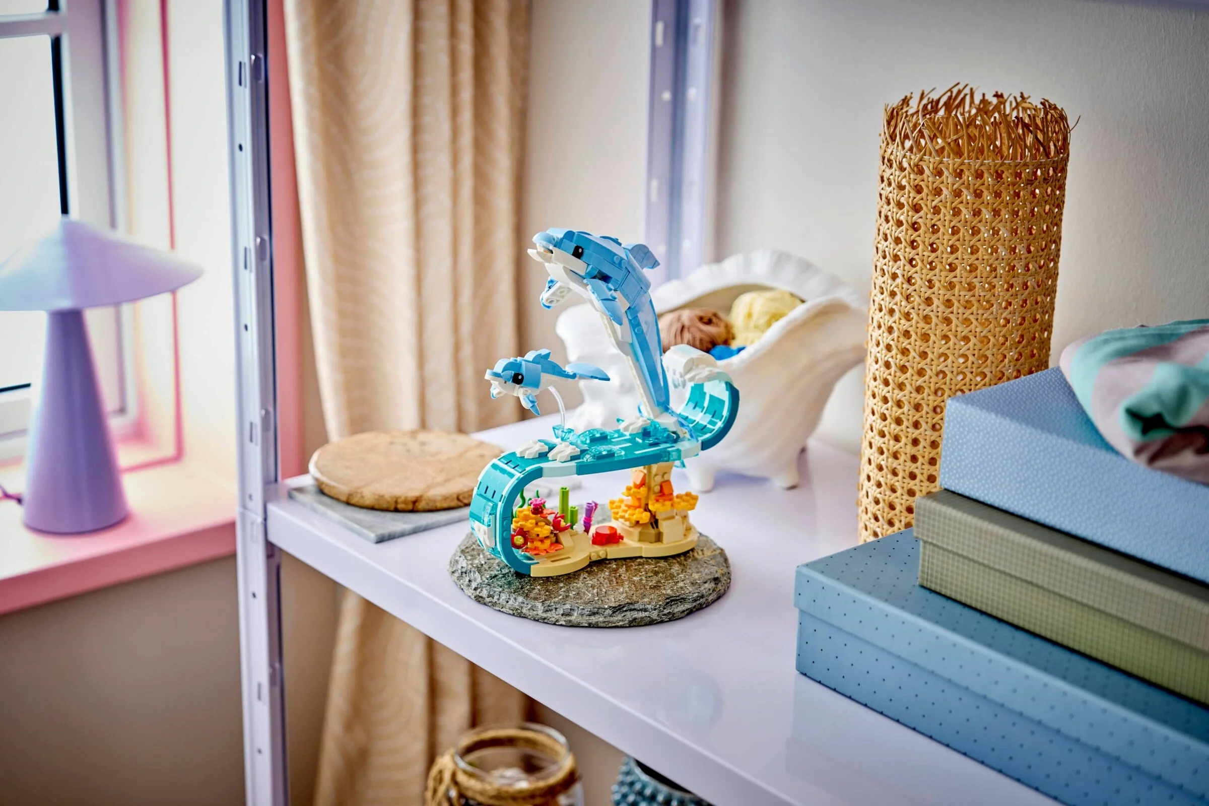 Sea Animals: Beautiful Dolphins - Thumbnail 8