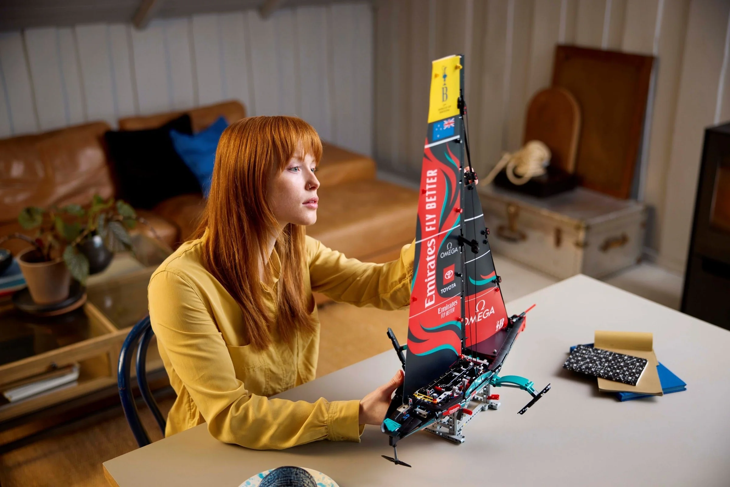 Emirates Team New Zealand AC75 Rennjacht - Thumbnail 13