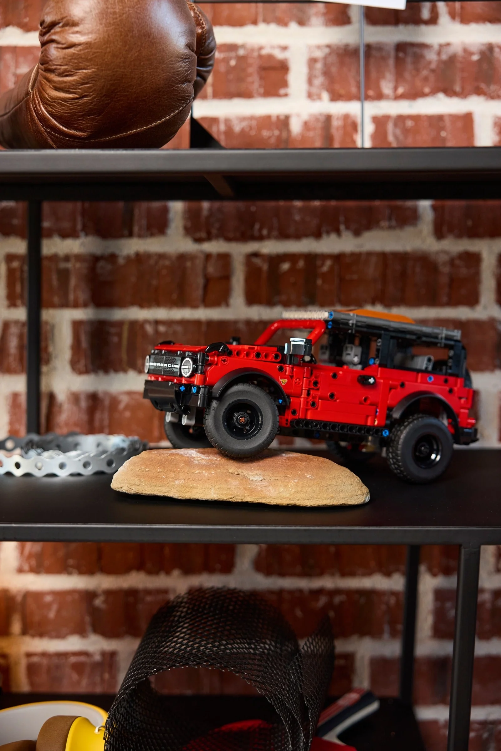 Ford Bronco® Offroader - Thumbnail 2