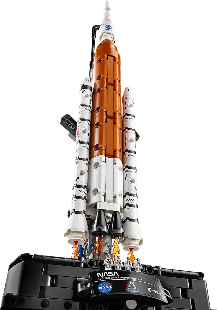 NASA Artemis SLS-Schwerlastrakete - Thumbnail 2