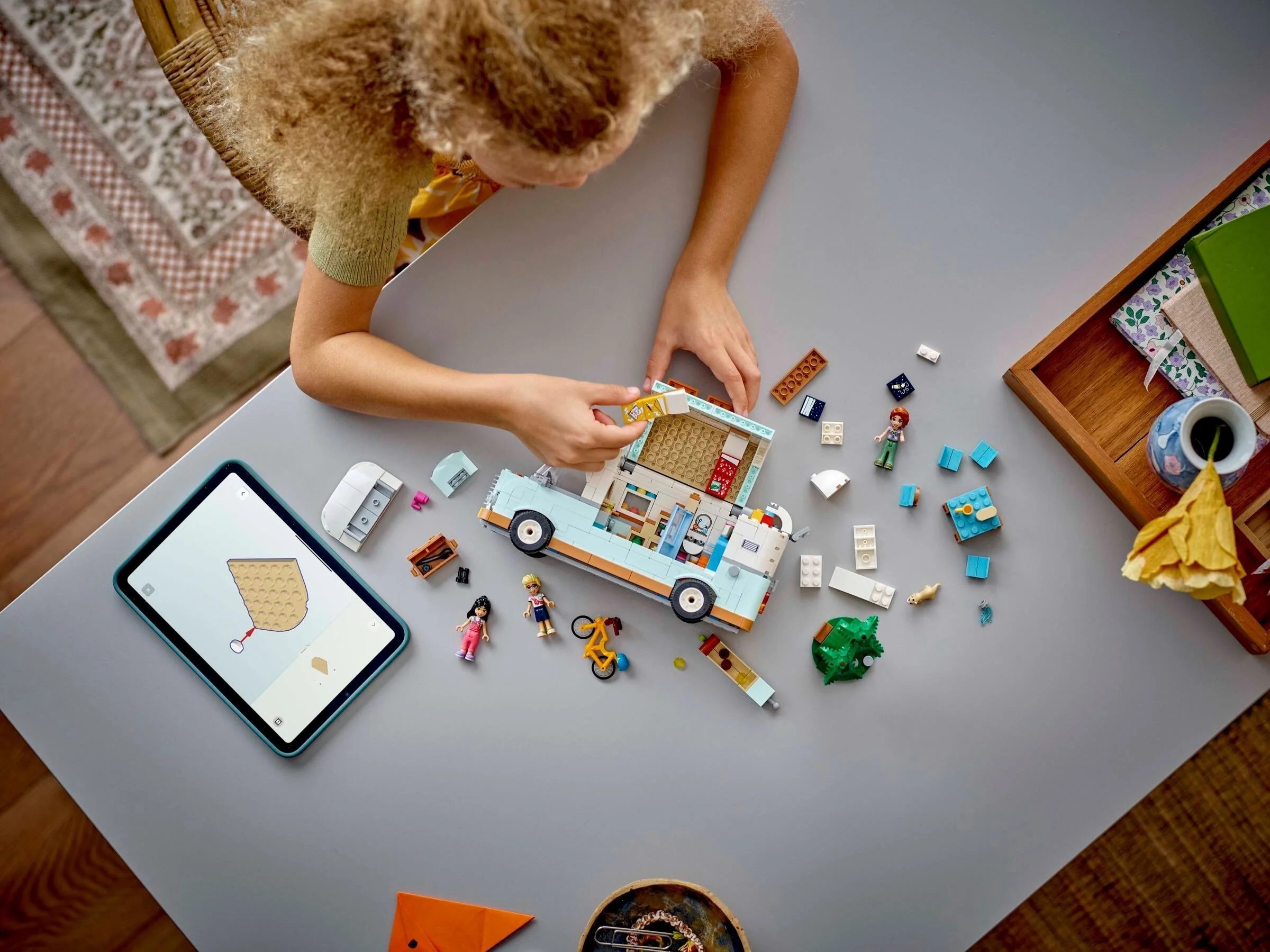 Friendship Camper Van Adventure - Thumbnail 9