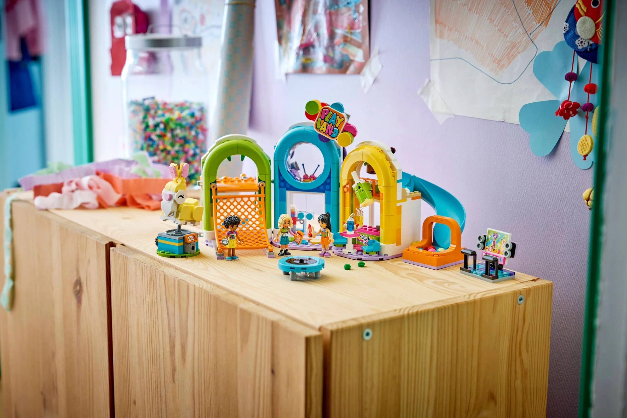 Cooler Indoor-Spielplatz - Thumbnail 2