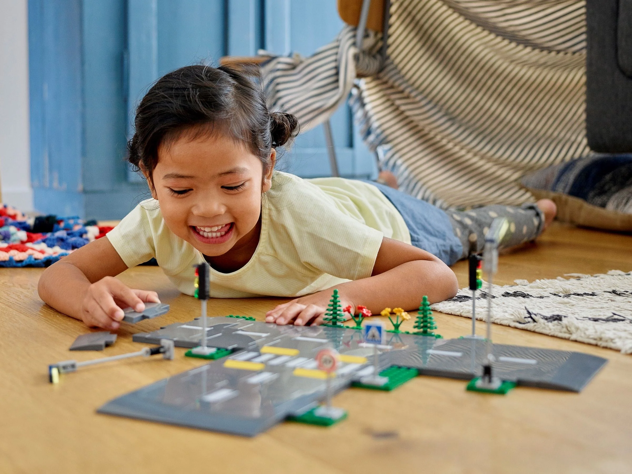 Straßenkreuzung mit Ampeln - Thumbnail 2