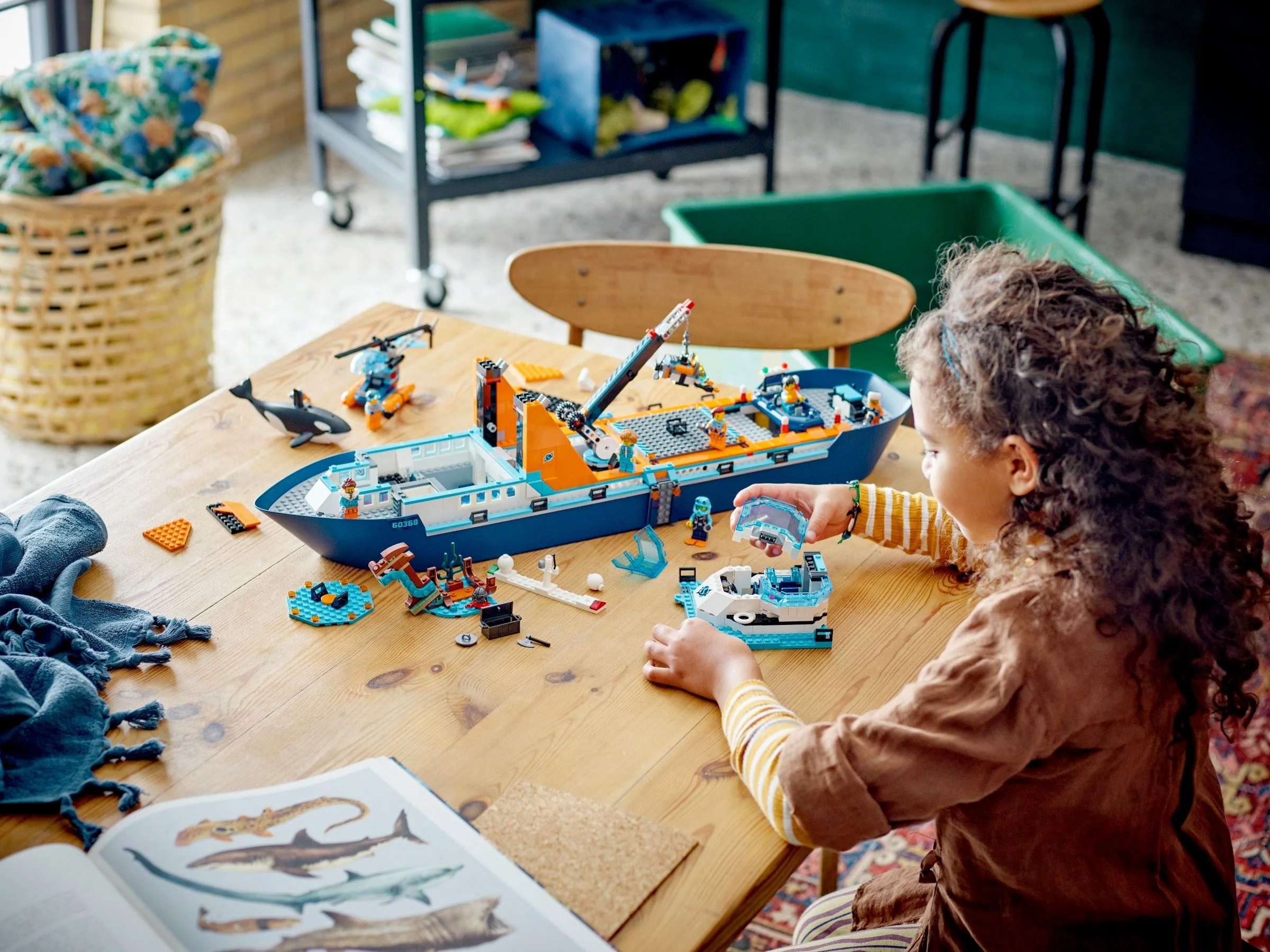 Arktis-Forschungsschiff - Thumbnail 11