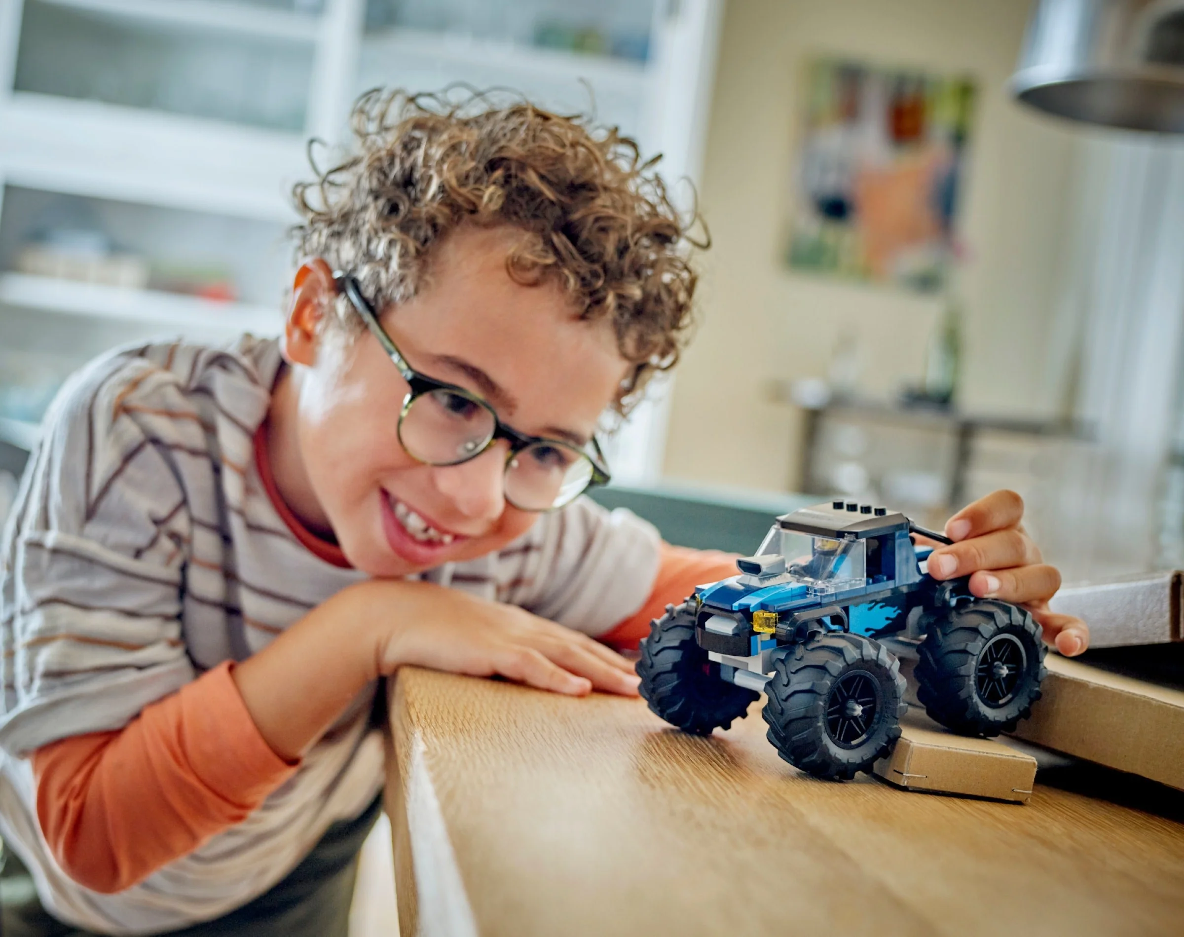 Blauer Monstertruck - Thumbnail 7