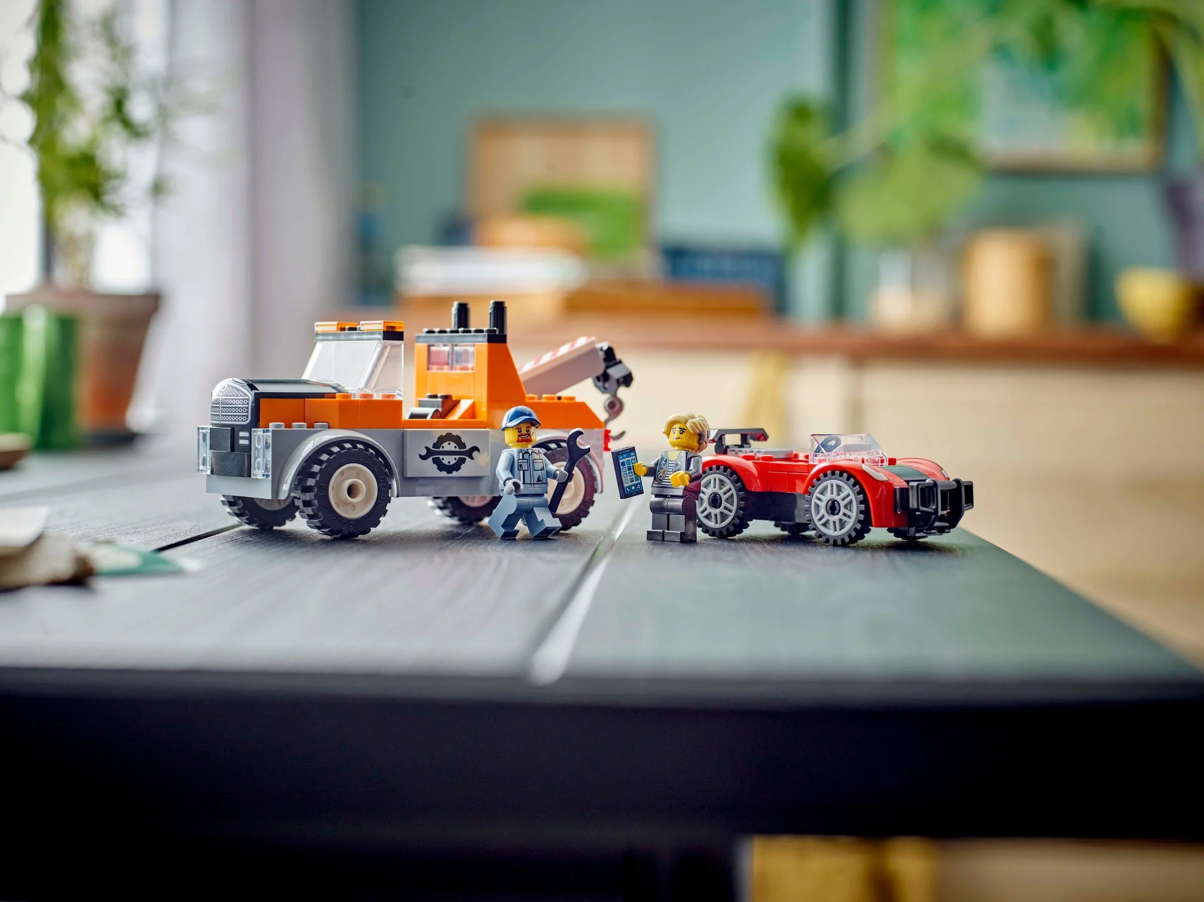 Abschleppwagen mit Sportauto - Thumbnail 4