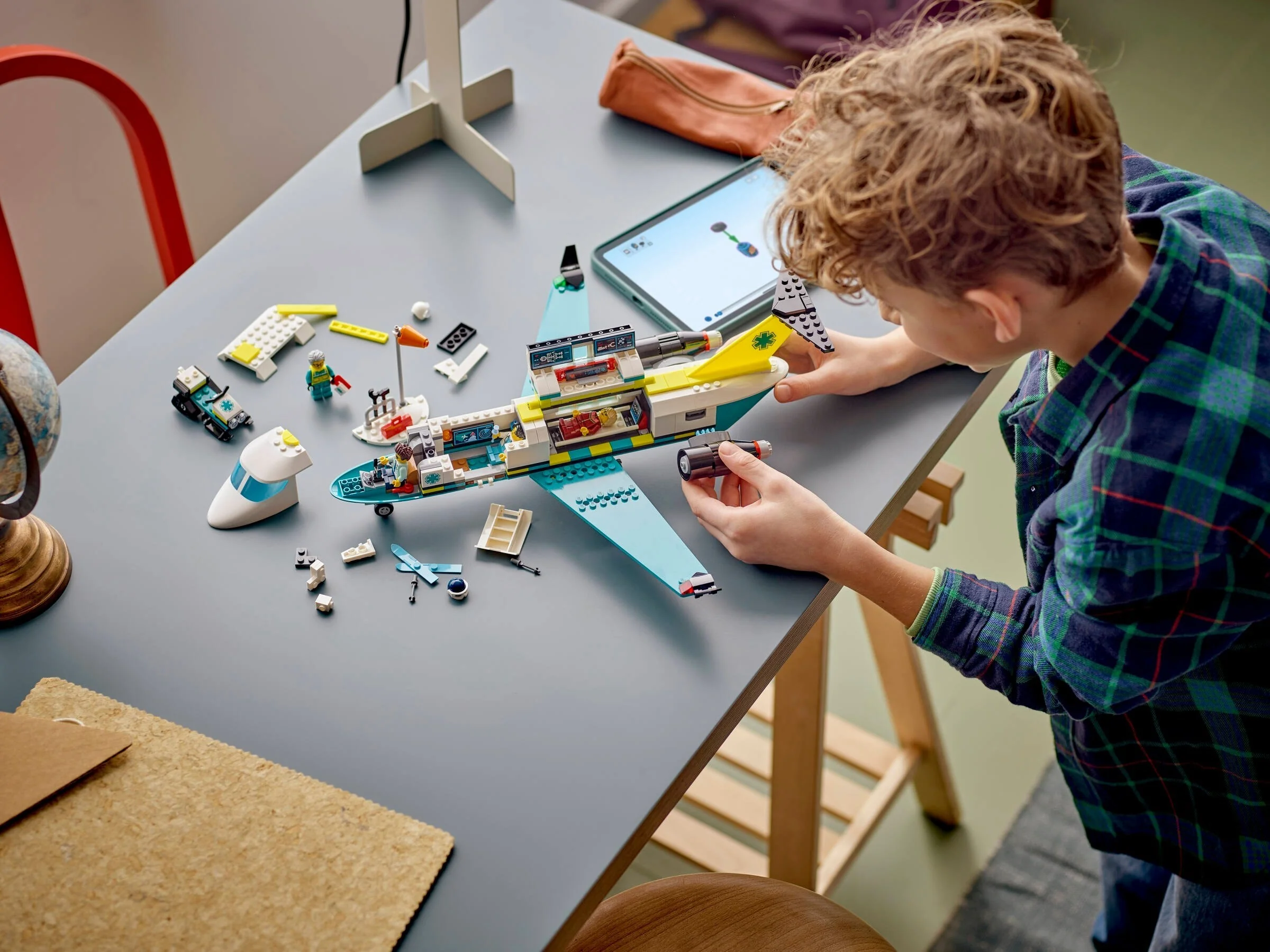 Notfallrettungsflugzeug - Thumbnail 6