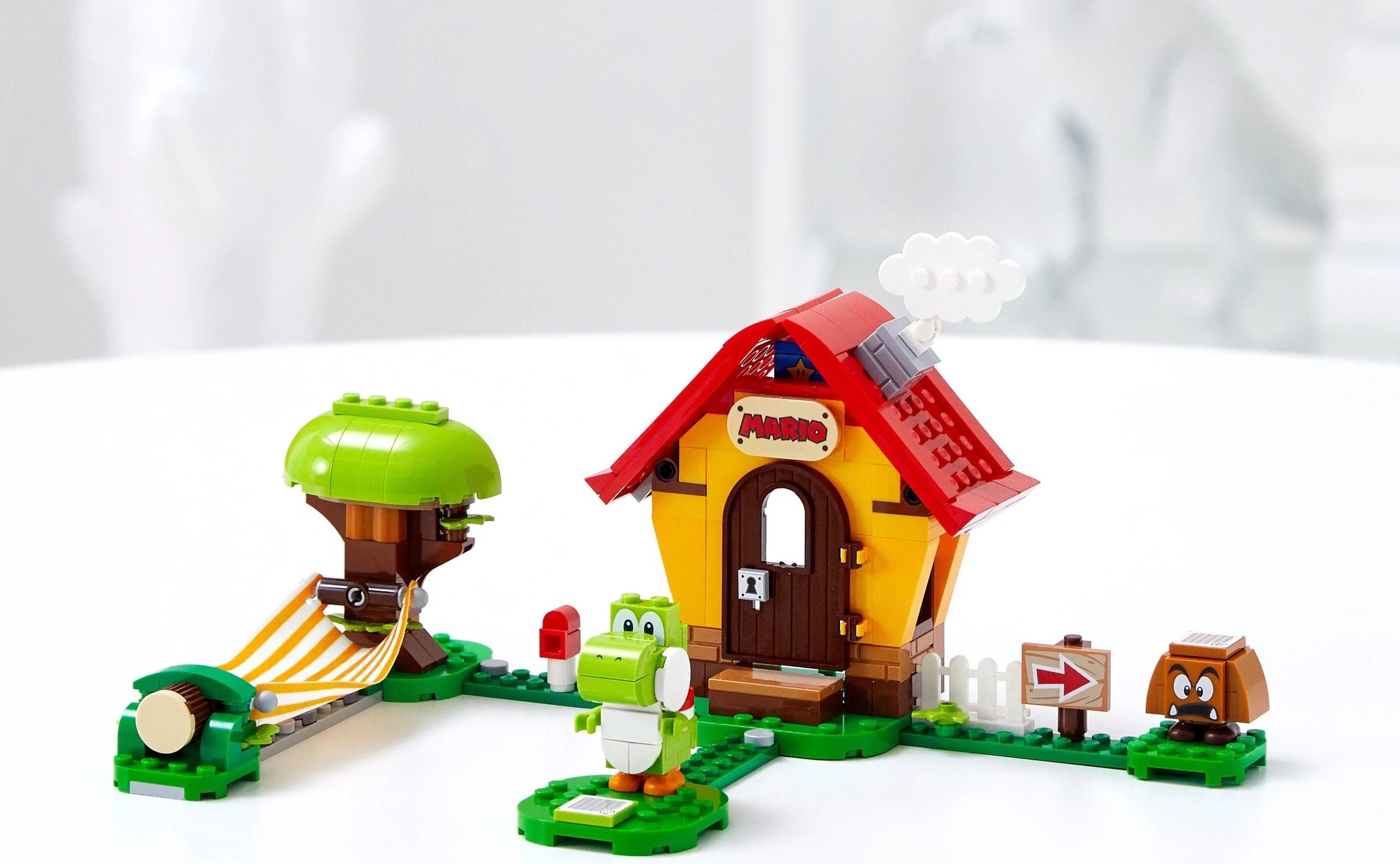 Mario's House & Yoshi Expansion Set - Thumbnail 11