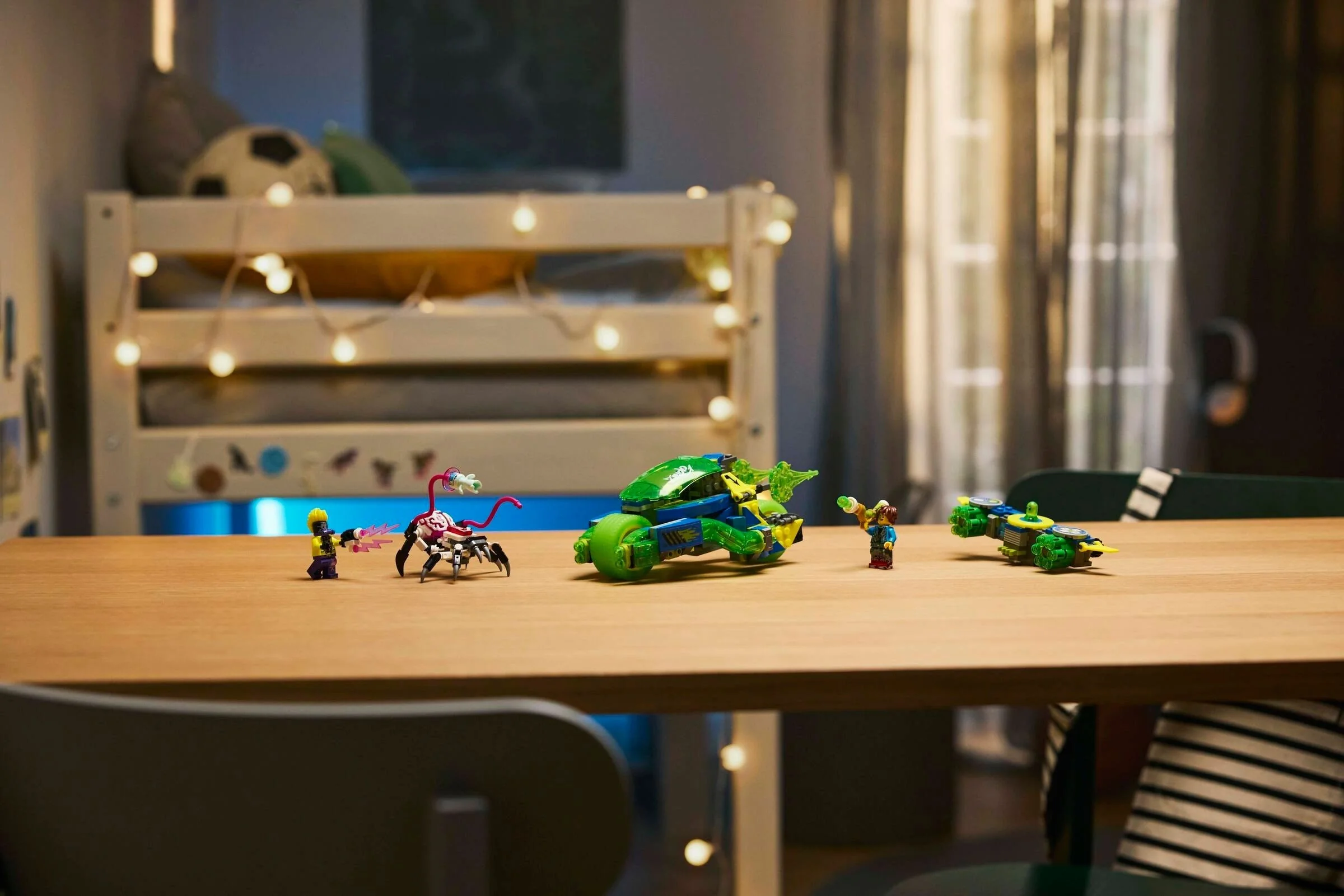 Mateo mit dem Z-Blob Action-Rennwagen - Thumbnail 10