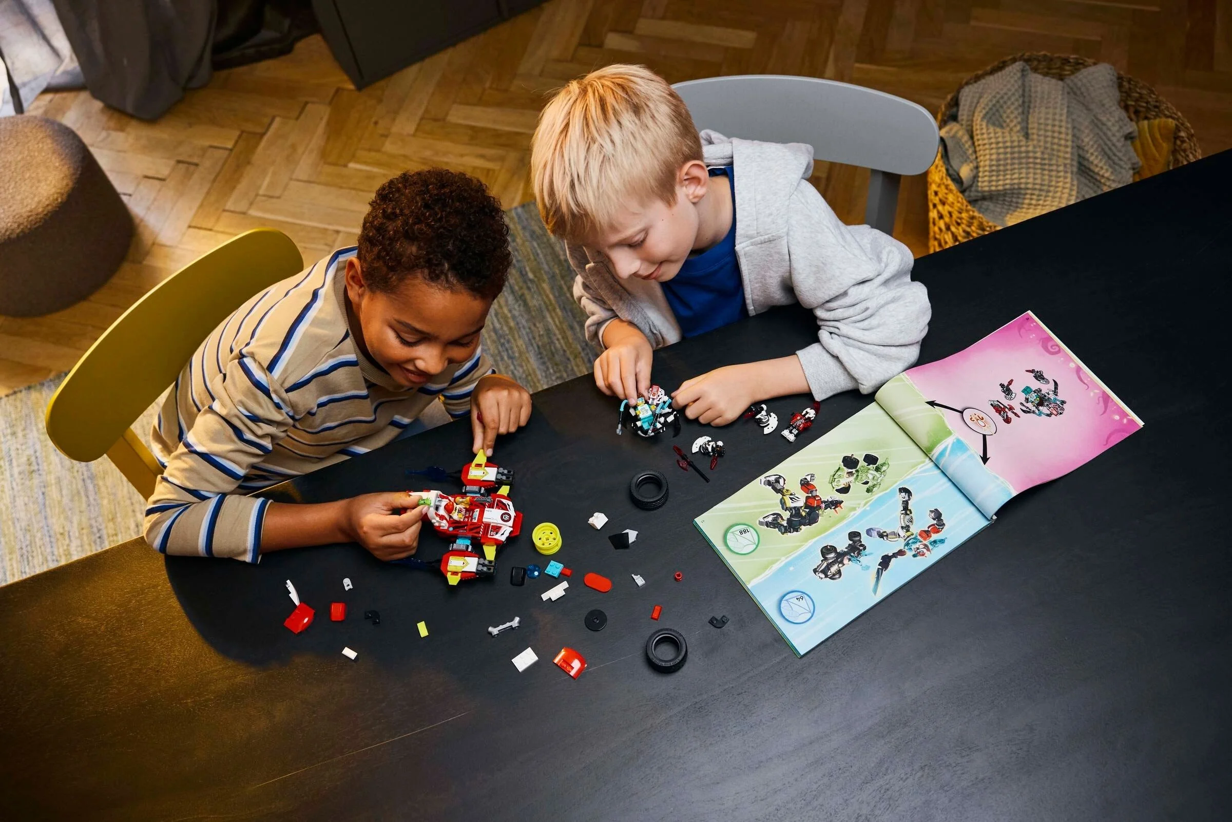 Coopers Tiger-Mech und Zero's Hot Rod Auto - Thumbnail 3