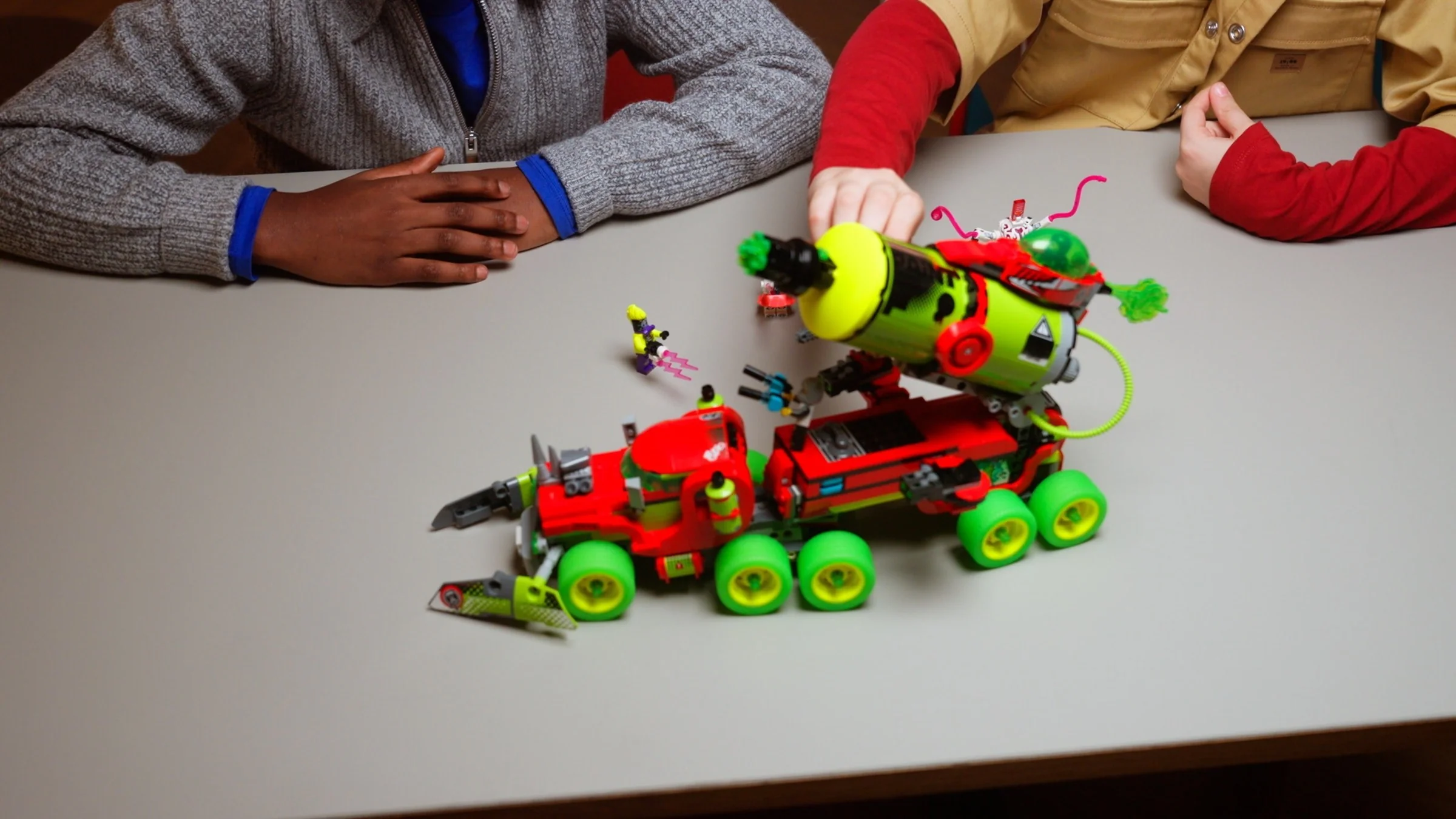 Mateos Sprühdosen-Truck - Thumbnail 4