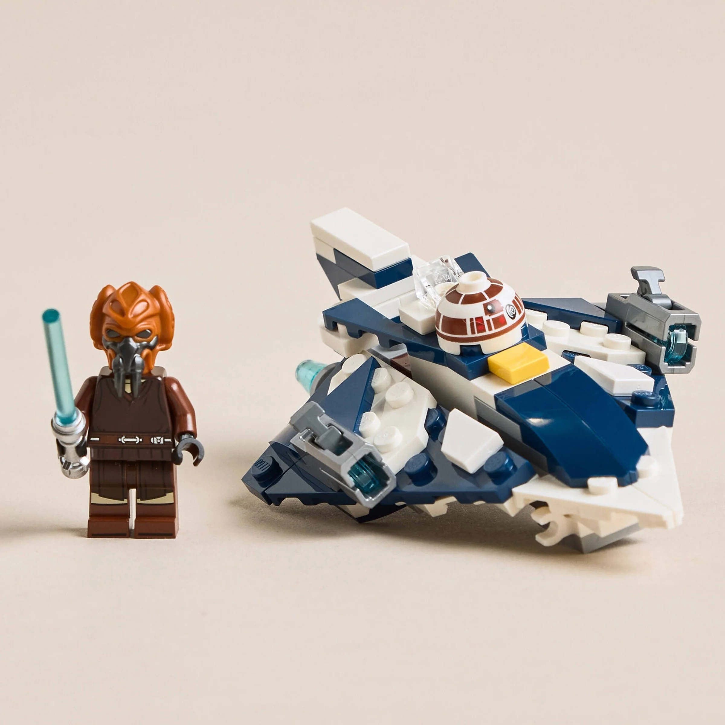 Plo Koons Jedi Starfighter™ Microfighter - Thumbnail 5