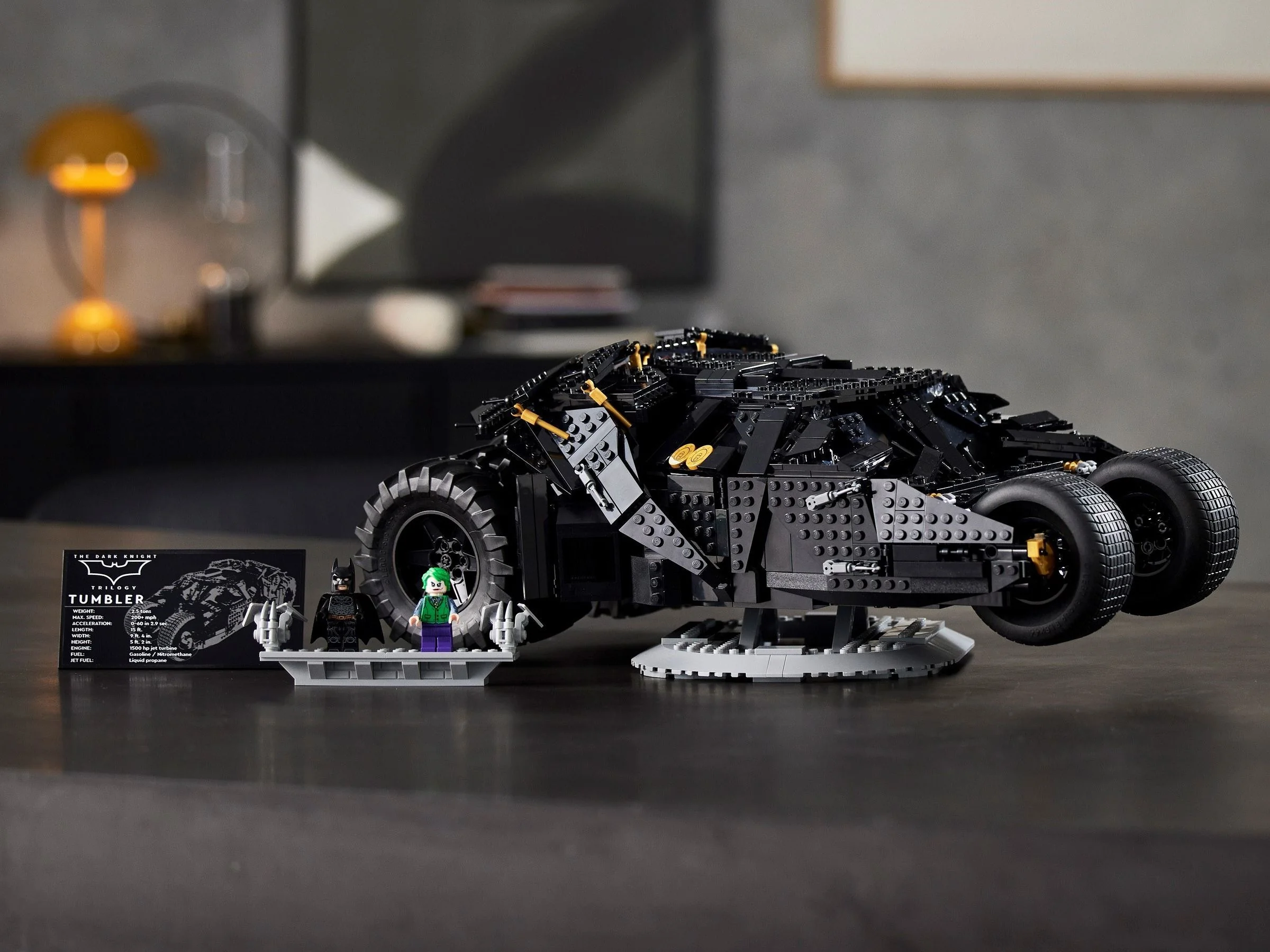 Batmobile Tumbler - Thumbnail 6