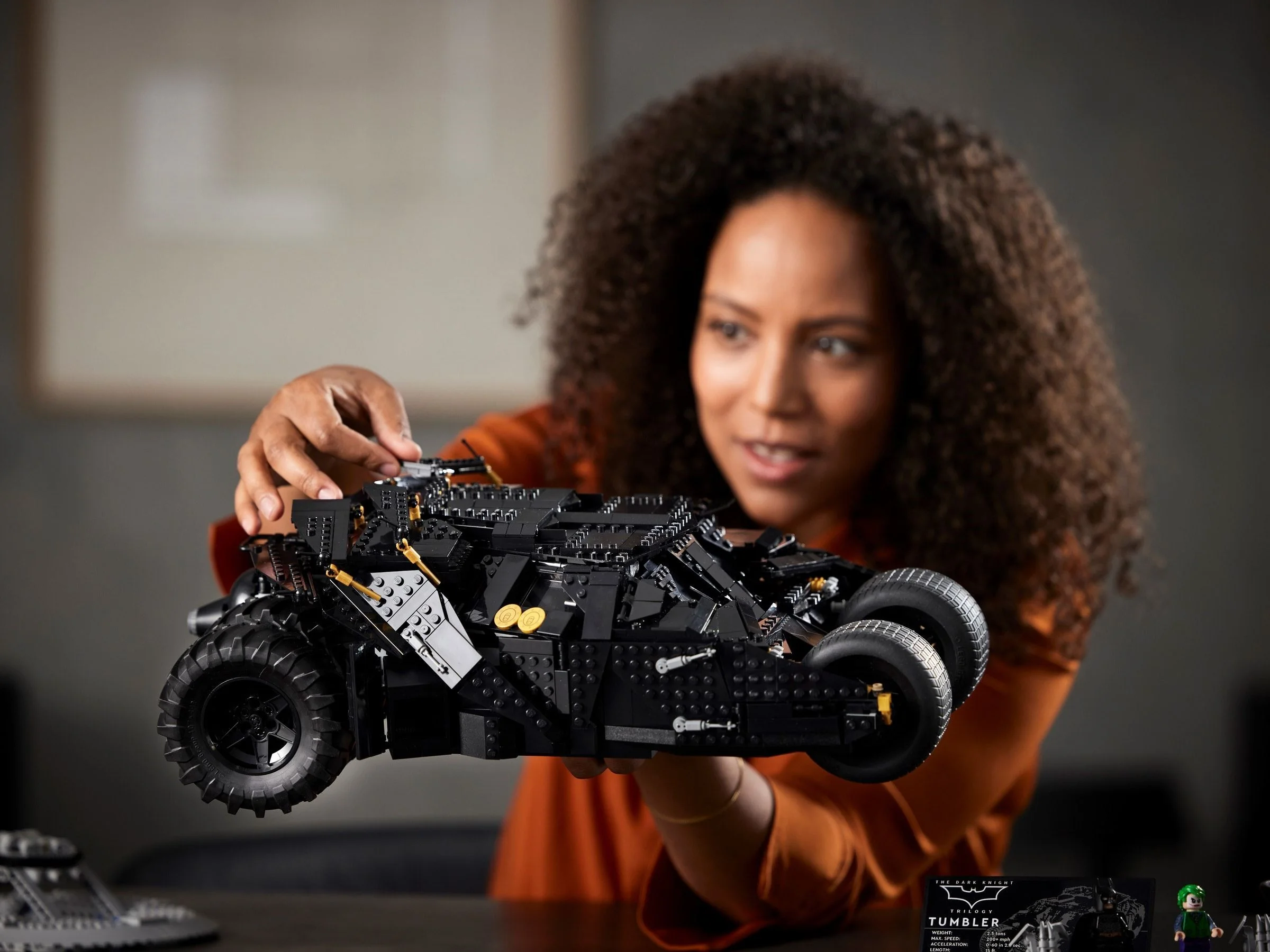 Batmobile Tumbler - Thumbnail 9
