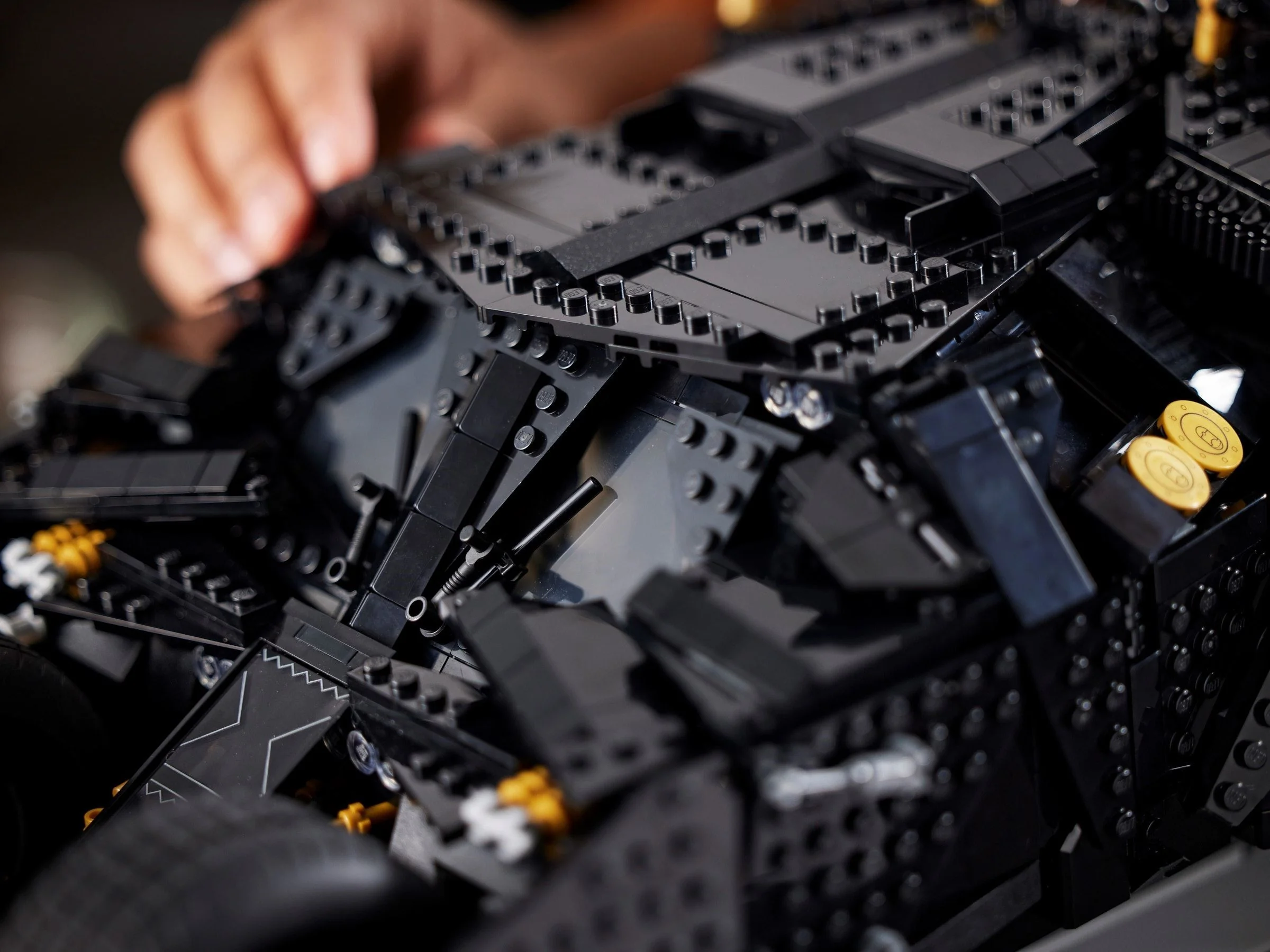 Batmobile Tumbler - Thumbnail 12