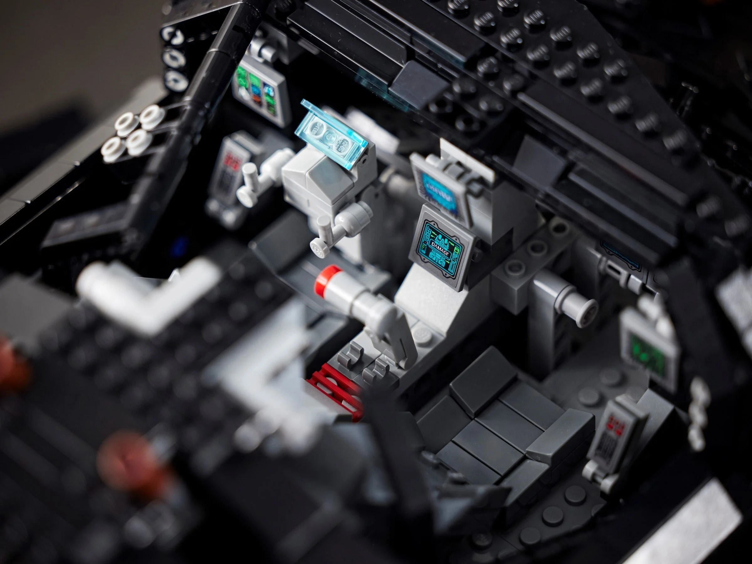Batmobile Tumbler - Thumbnail 14