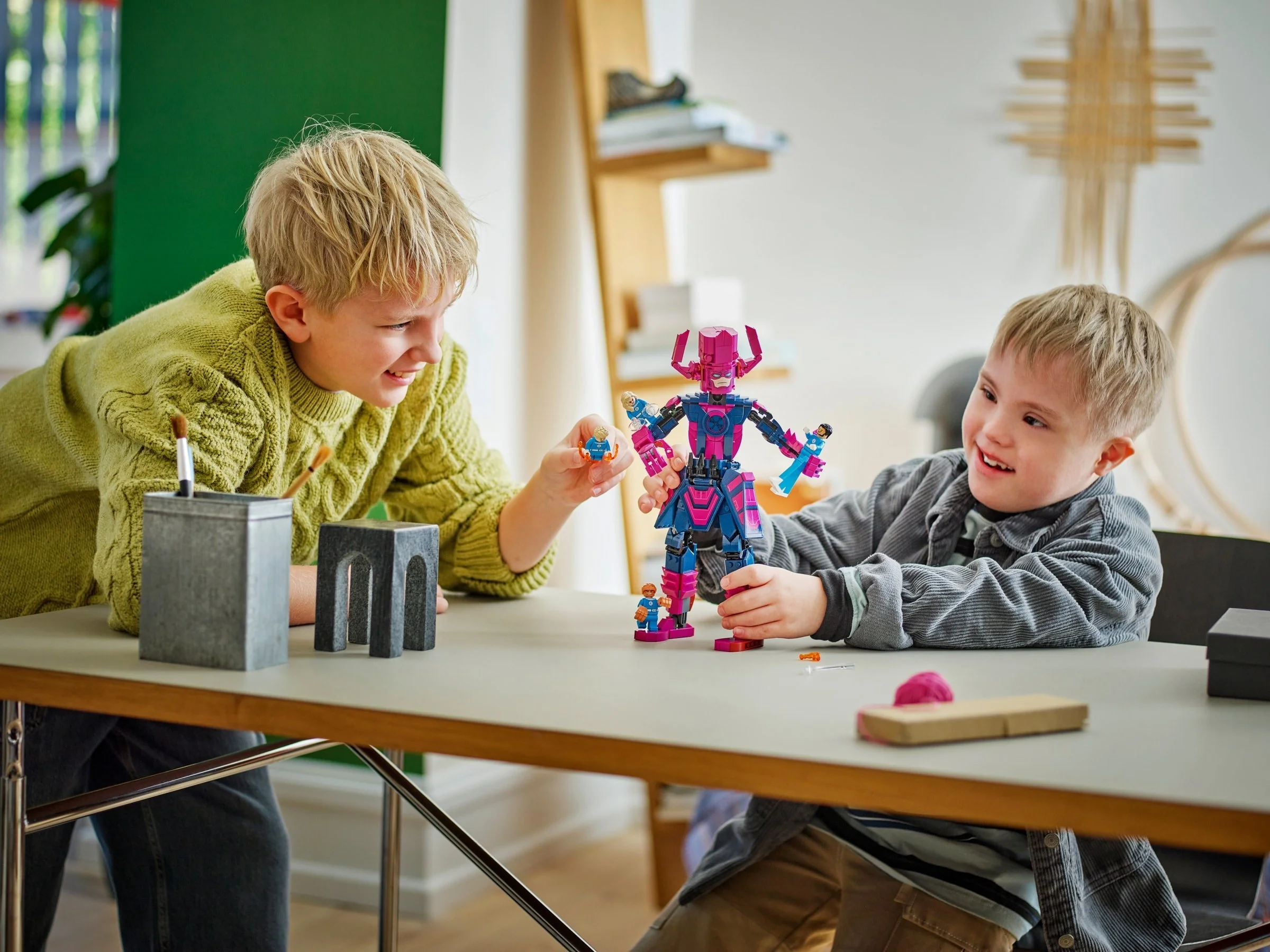 Fantastic Four vs. Galactus Baufigur - Thumbnail 5