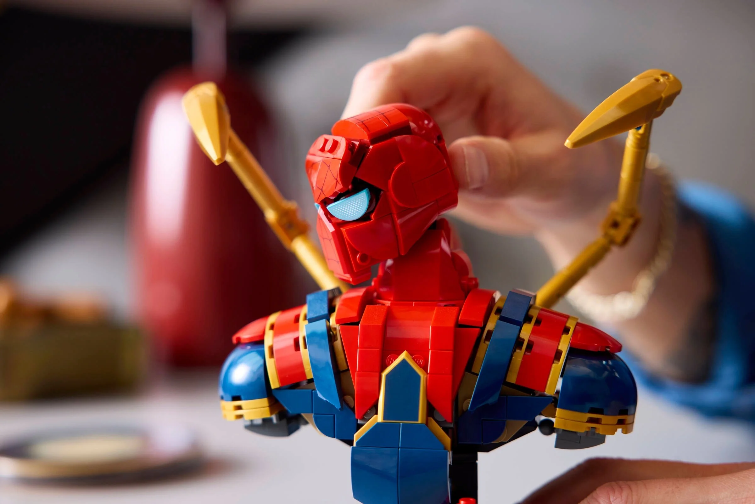 Iron Spider-Man Büste - Thumbnail 4