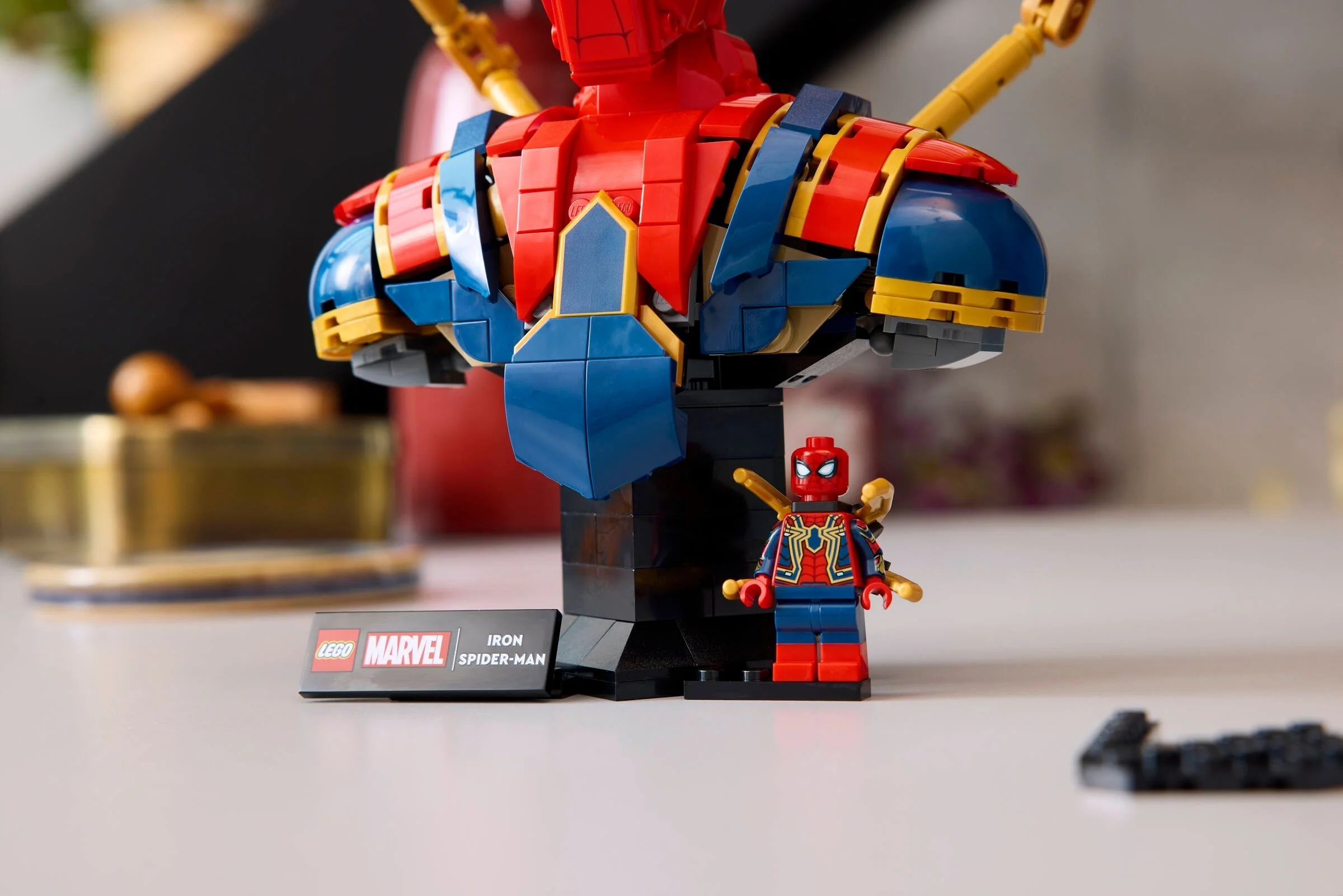 Iron Spider-Man Büste - Thumbnail 6