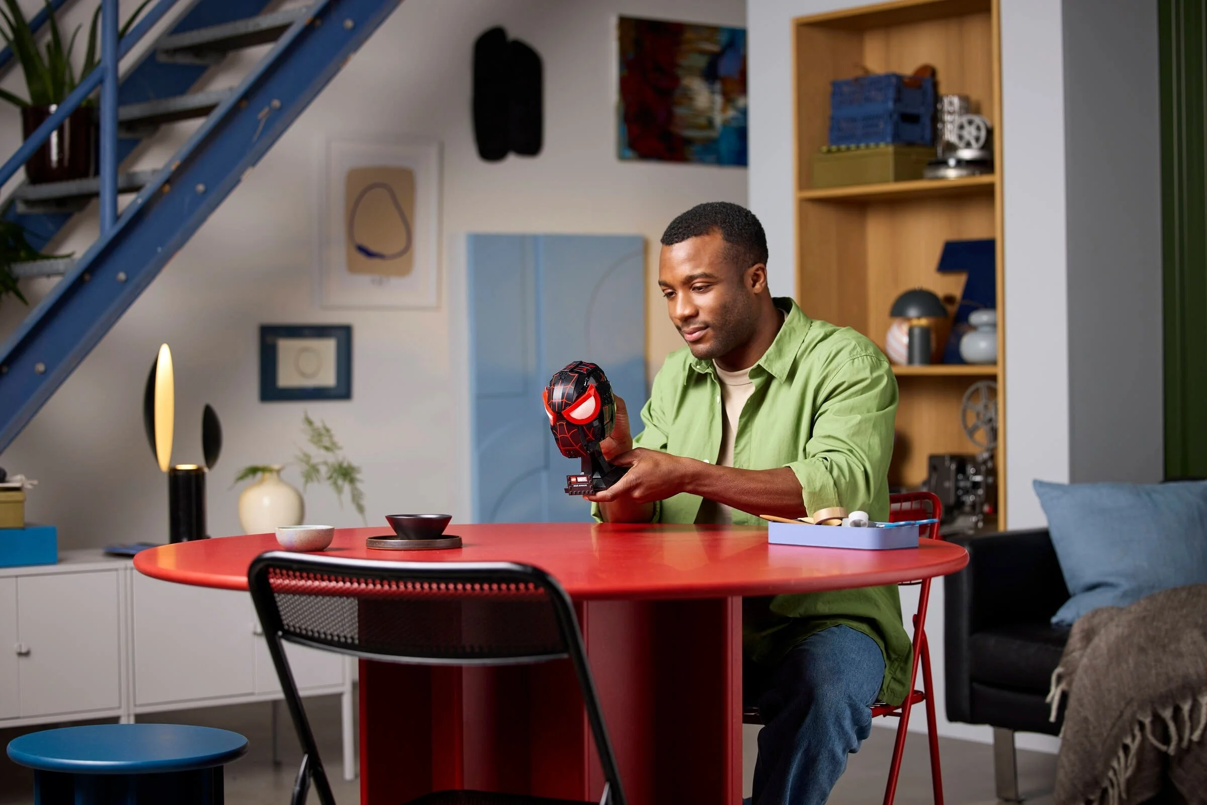 Miles Morales' Maske - Thumbnail 3