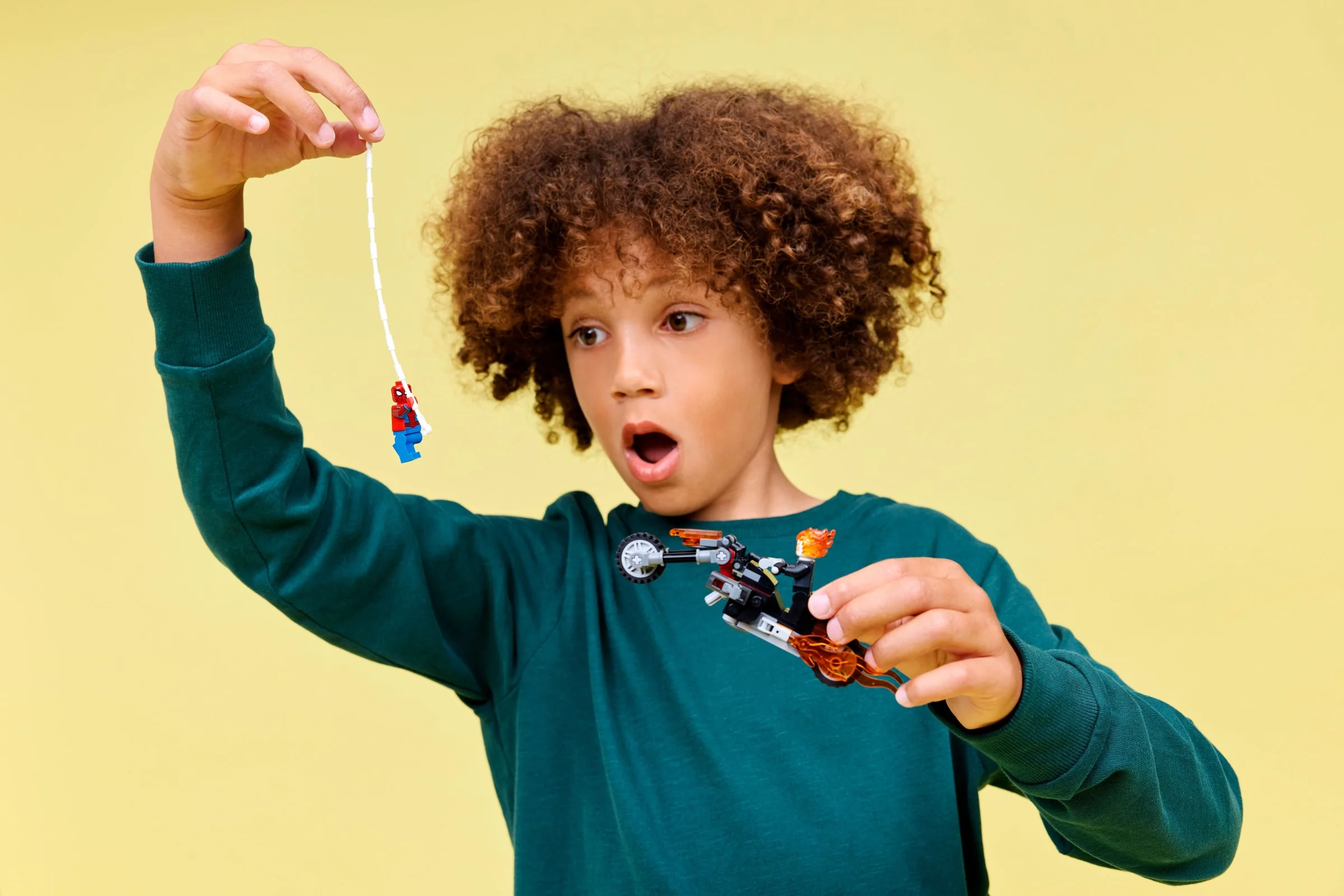 Spider-Man vs. Ghost Rider auf seinem Motorrad - Thumbnail 5