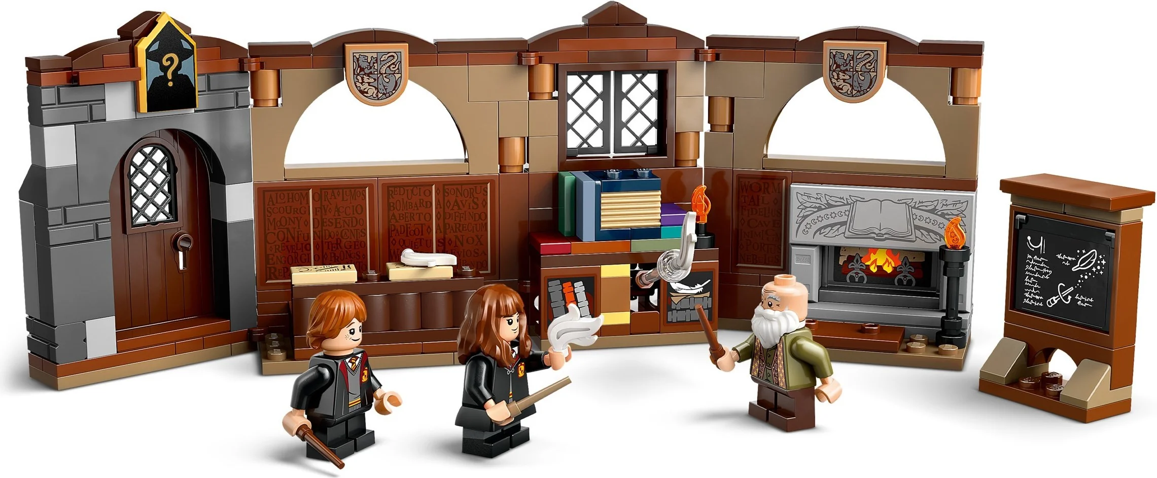 Hogwarts Castle Charms Class - Thumbnail 6