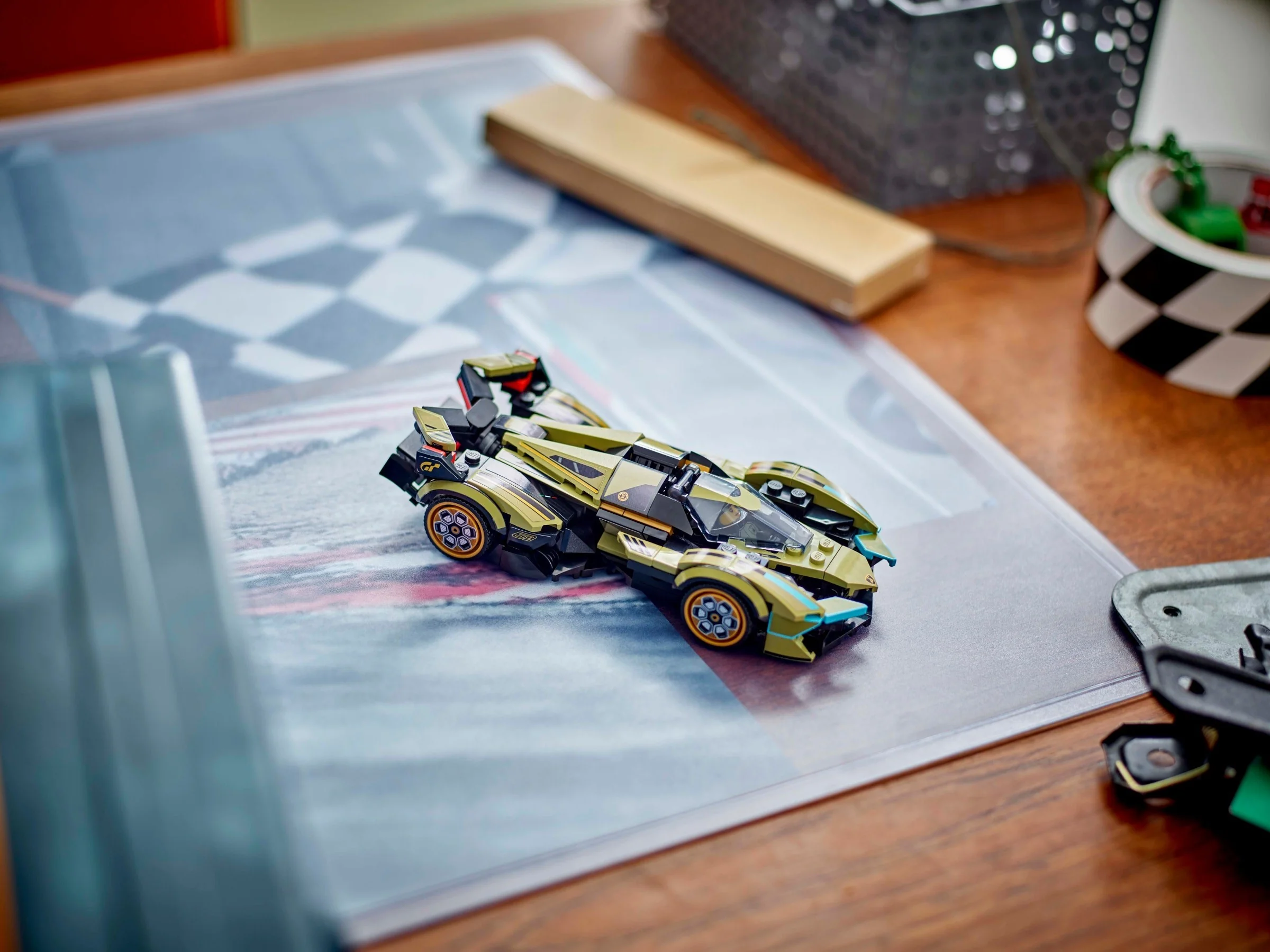 Lamborghini Lambo V12 Vision GT Supersportwagen - Thumbnail 3
