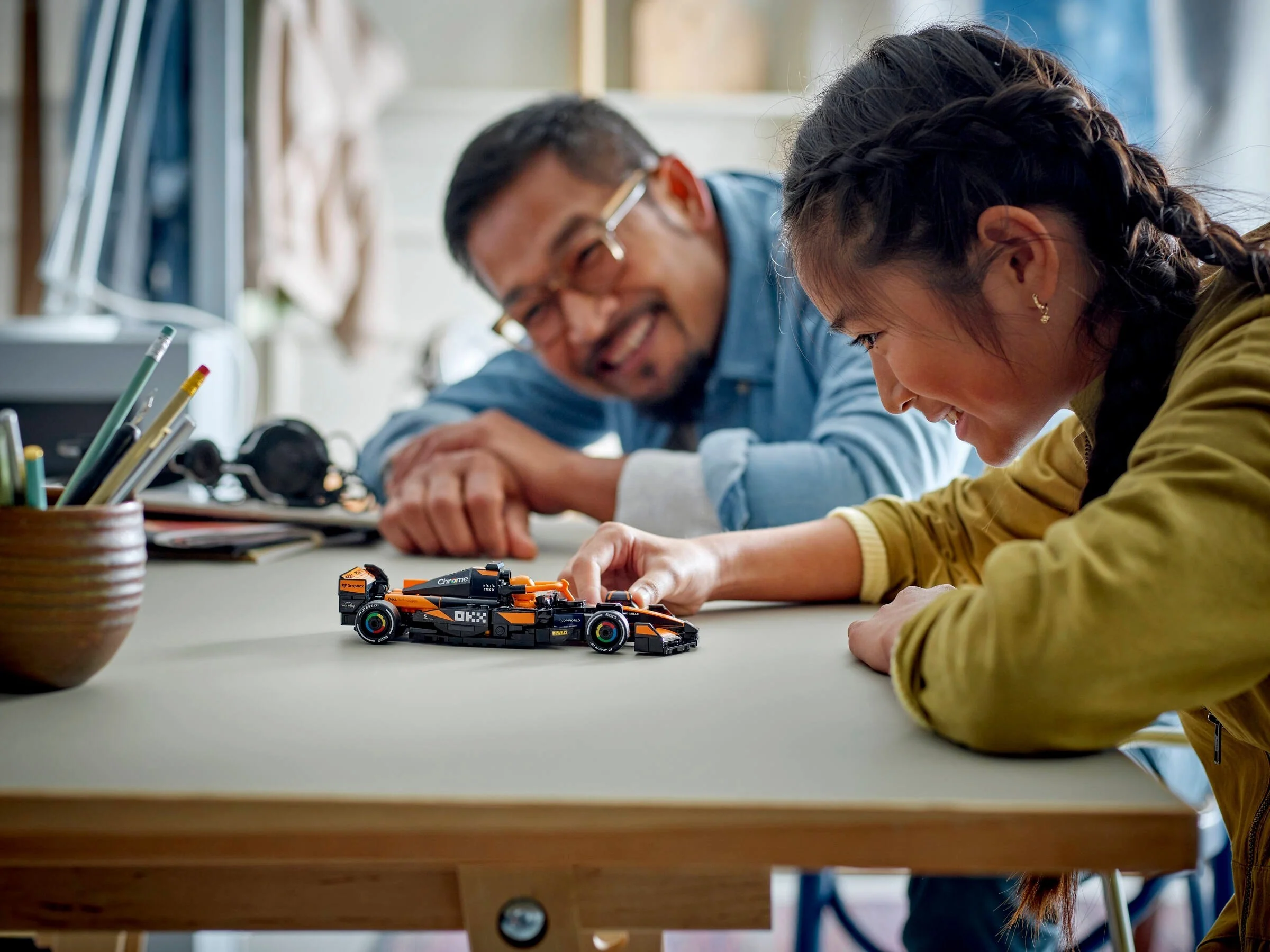 Mclaren F1 Team Mcl38 Race Car - Thumbnail 8